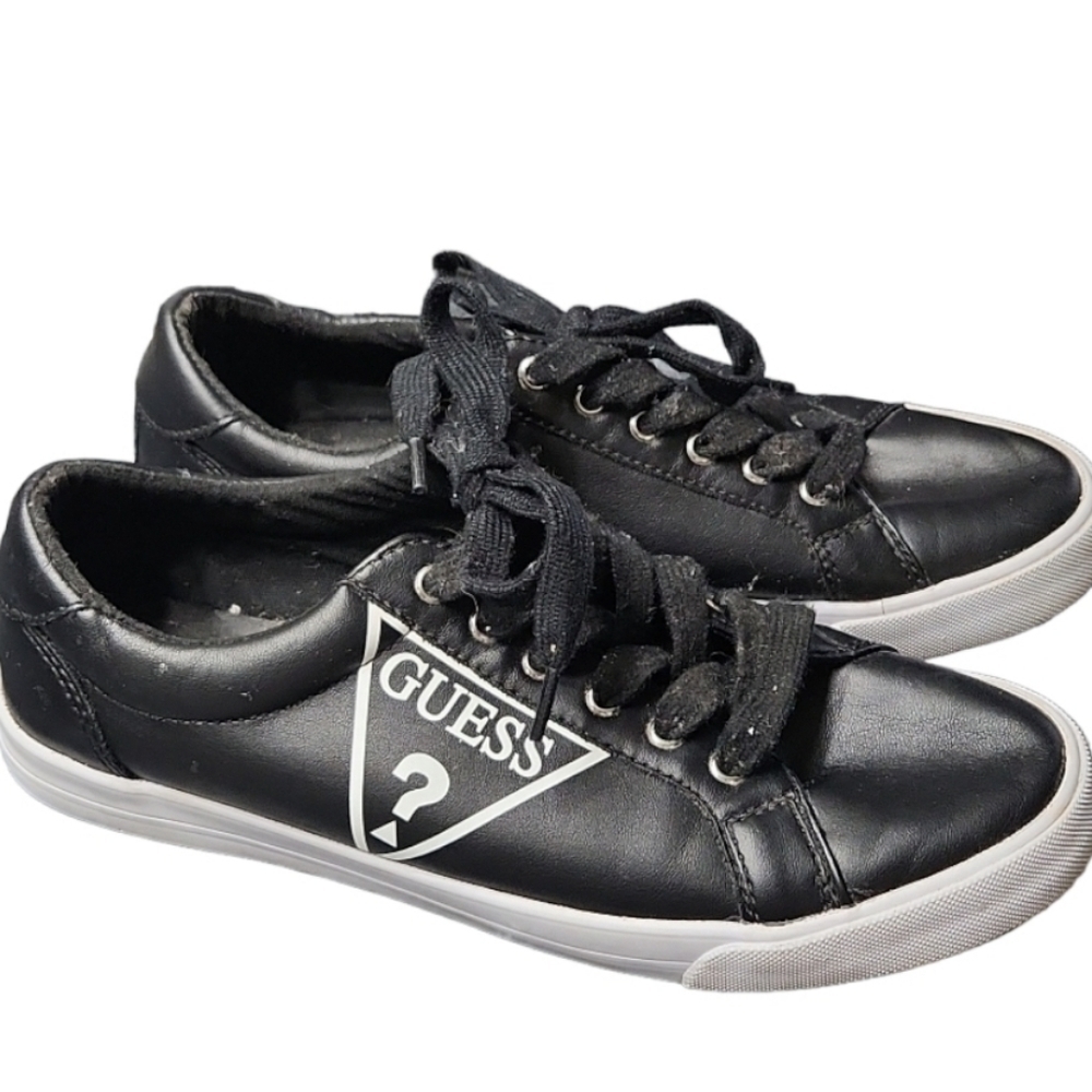 Guess Women's Tennis Shoes